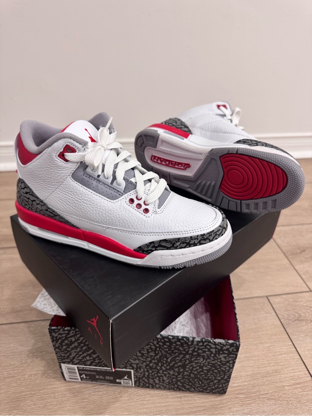 Air Jordan Retro 3 White/Fire Red Shoes (GS)